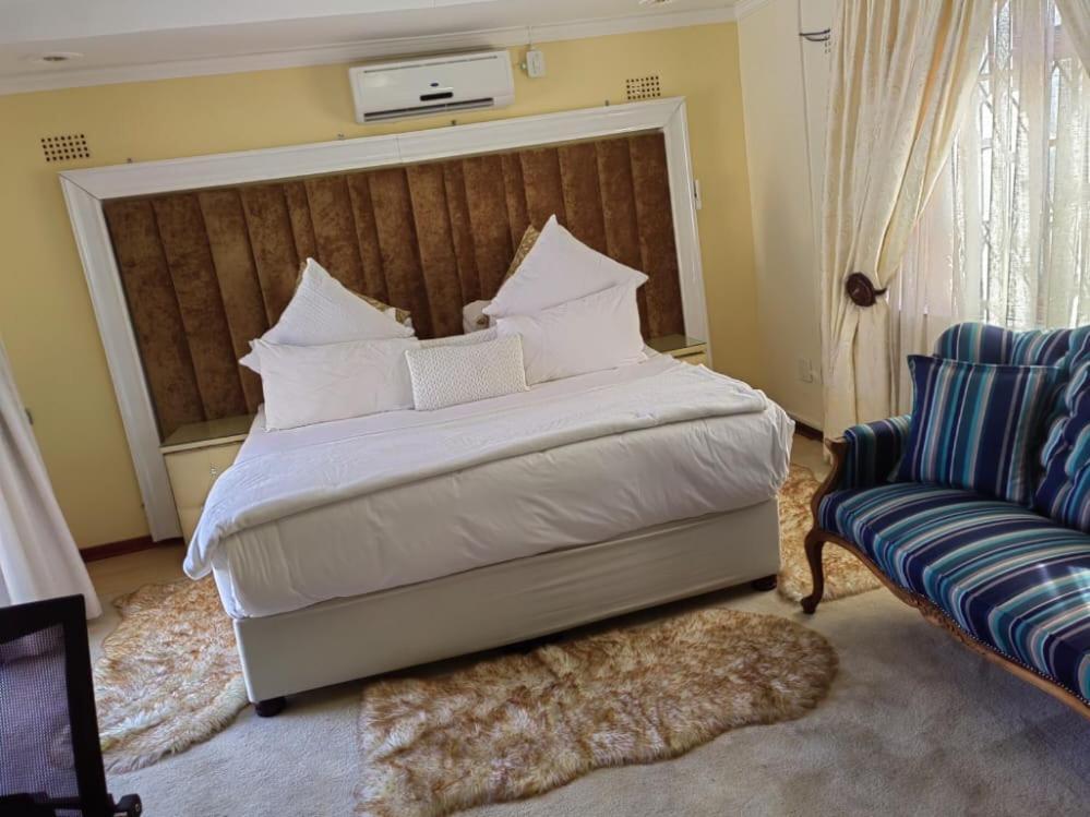 Obaa Sima Guest House Mthatha Exterior photo